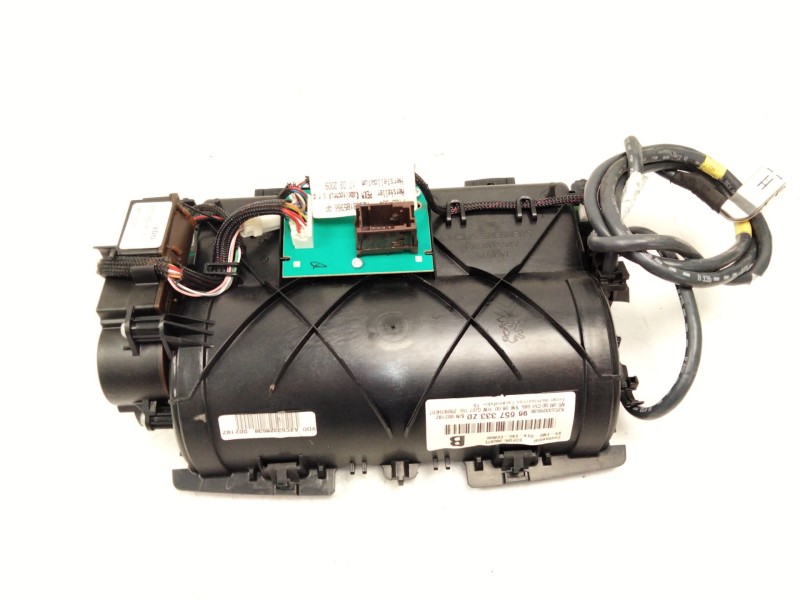 Recambio de pantalla multifuncion para peugeot 3008 monospace (0u_) 1.6 hdi referencia OEM IAM 96657333  