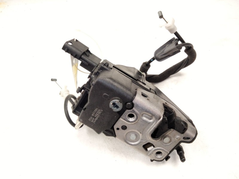 Recambio de cerradura puerta delantera derecha para peugeot 3008 monospace (0u_) 1.6 hdi referencia OEM IAM 833324  