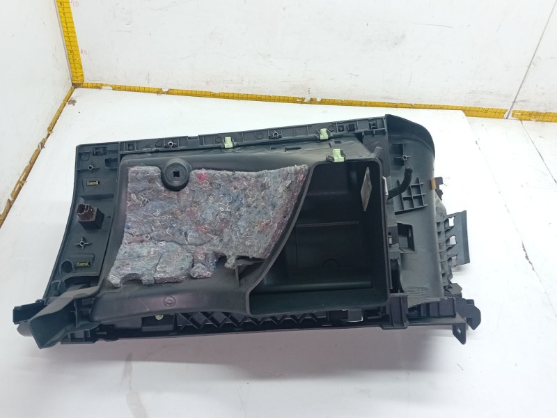 Recambio de guantera para peugeot 3008 monospace (0u_) 1.6 hdi referencia OEM IAM 9685050177  