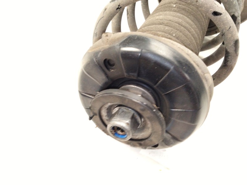 Recambio de amortiguador delantero derecho para peugeot 3008 monospace (0u_) 1.6 hdi referencia OEM IAM   