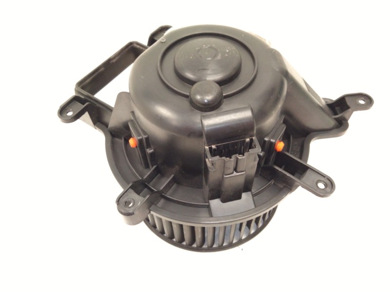 Recambio de motor calefaccion para peugeot 3008 monospace (0u_) 1.6 hdi referencia OEM IAM T3953001  