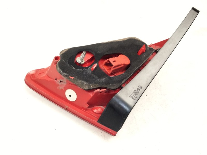 Recambio de piloto trasero izquierdo porton para peugeot 3008 monospace (0u_) 1.6 hdi referencia OEM IAM 9683461080  