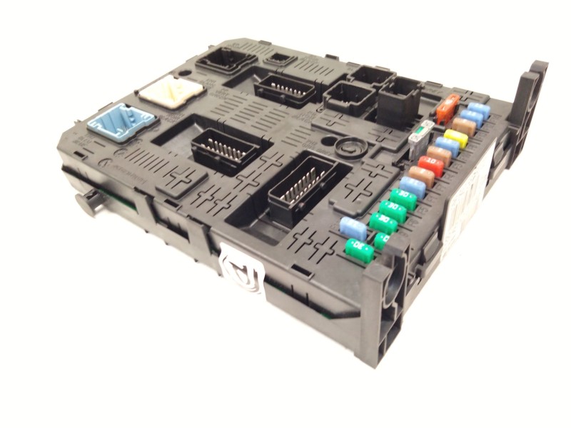 Recambio de modulo confort para peugeot 3008 monospace (0u_) 1.6 hdi referencia OEM IAM 9664058780  