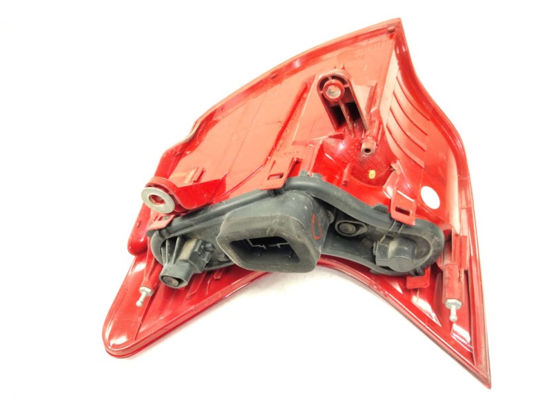 Recambio de piloto trasero derecho para peugeot 3008 monospace (0u_) 1.6 hdi referencia OEM IAM 9683460  