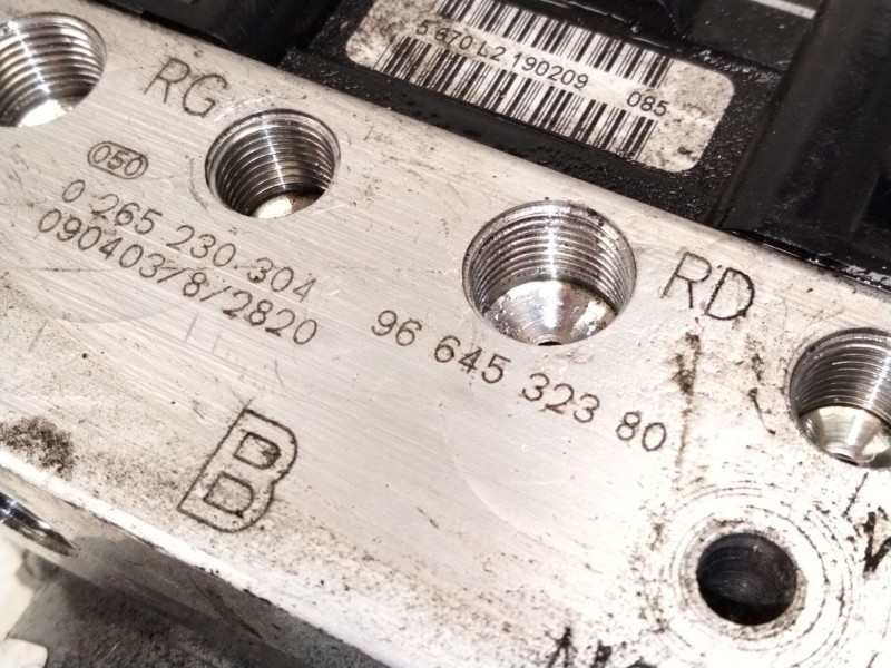 Recambio de abs para peugeot 3008 monospace (0u_) 1.6 hdi referencia OEM IAM   