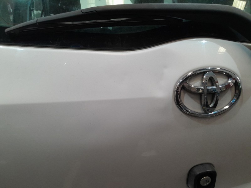 toyota yaris (_p9_) del año 2010