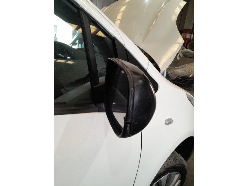 toyota yaris (_p9_) del año 2010