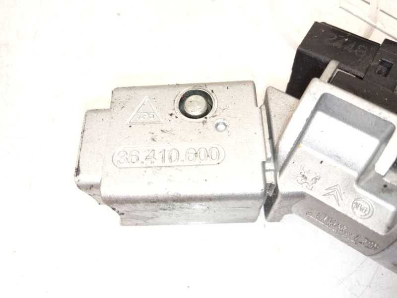Recambio de conmutador de arranque para peugeot 3008 monospace (0u_) 1.6 hdi referencia OEM IAM 36410600  