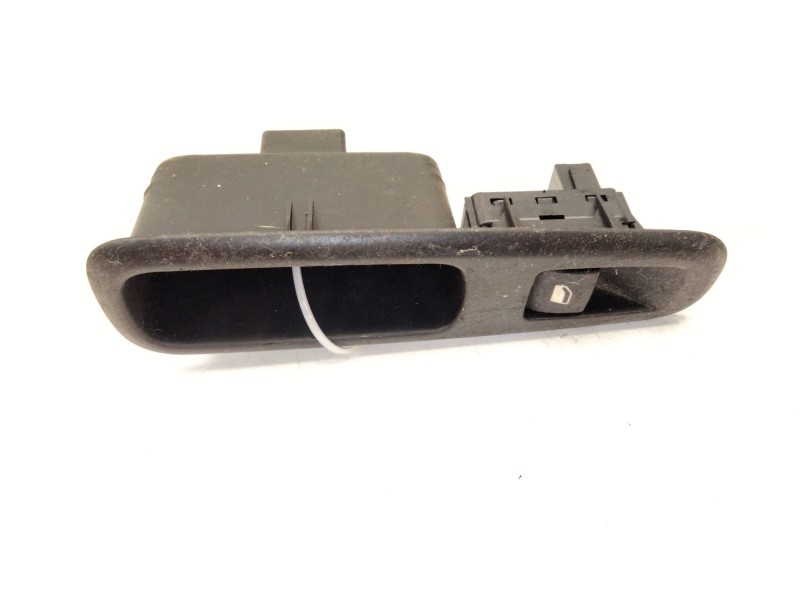 Recambio de mando elevalunas trasero izquierdo para peugeot 3008 monospace (0u_) 1.6 hdi referencia OEM IAM 96652794  