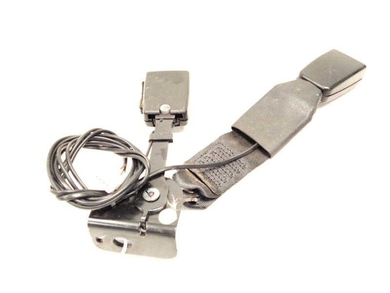 Recambio de enganche cinturon trasero derecho para peugeot 3008 monospace (0u_) 1.6 hdi referencia OEM IAM 9681985380  