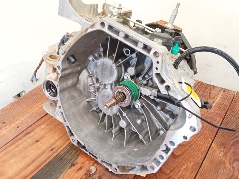 Recambio de caja cambios para mercedes-benz vito furgón (w447) 111 cdi (447.601, 447.603, 447.605) referencia OEM IAM PF6048  