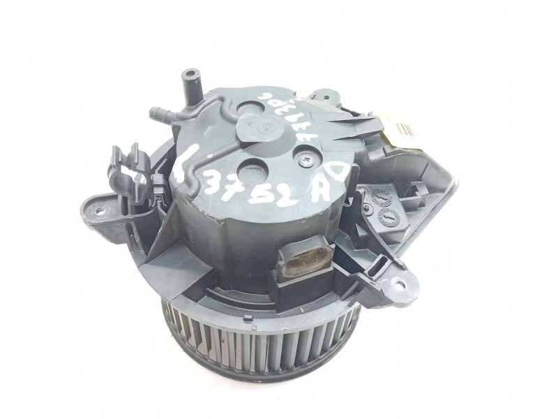 Recambio de motor calefaccion para citroën xsara (n1) 2.0 hdi 90 referencia OEM IAM   