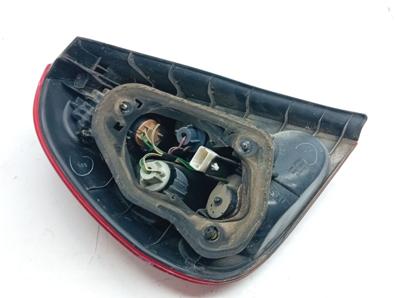 Recambio de piloto trasero derecho para toyota corolla (_e11_) 1.6 (ae111) referencia OEM IAM   