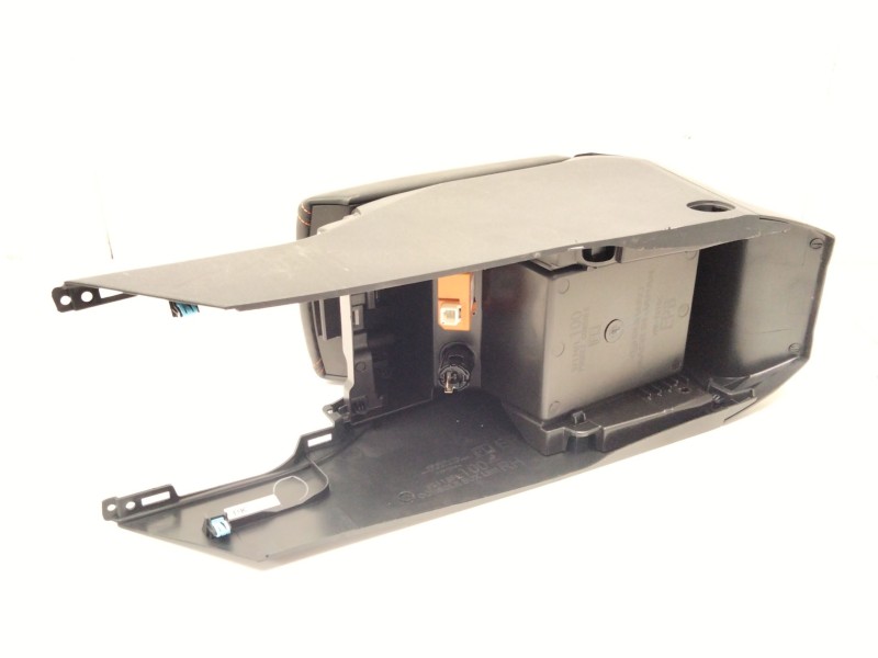 Recambio de consola central para subaru xv (gt) 2.0 i awd (gt7) referencia OEM IAM 92113FJ050VH  
