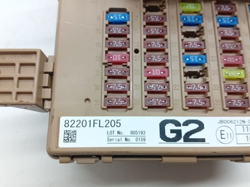Recambio de caja fusibles para subaru xv (gt) 2.0 i awd (gt7) referencia OEM IAM 82201FL205  