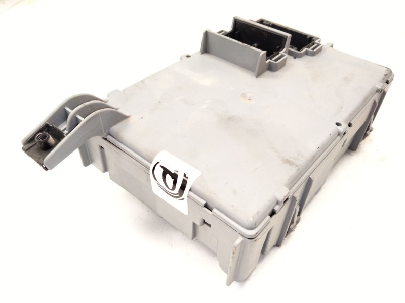 Recambio de caja reles para citroën nemo monospace 1.4 hdi referencia OEM IAM 01353007080  