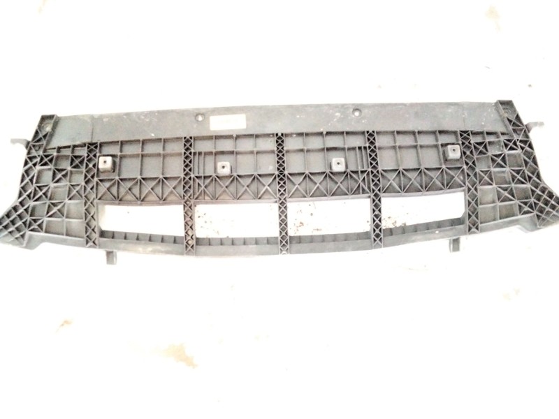 Recambio de cubrecarter para audi q5 (8rb) 2.0 tdi quattro referencia OEM IAM 8R0807233  