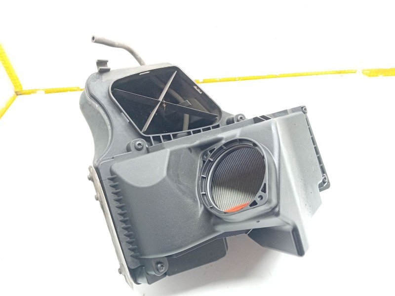 Recambio de caja filtro de aire para audi q5 (8rb) 2.0 tdi quattro referencia OEM IAM 8K0133835  