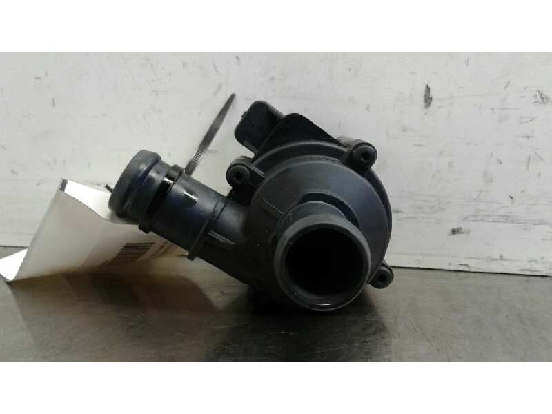 Recambio de bomba agua electrica para audi a3 (8v) 2.0 16v tdi referencia OEM IAM 500965561  