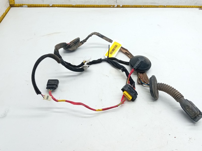 Recambio de instalacion puerta trasera izquierda para kia xceed (cd) 1.0 t-gdi referencia OEM IAM 91620J7110  