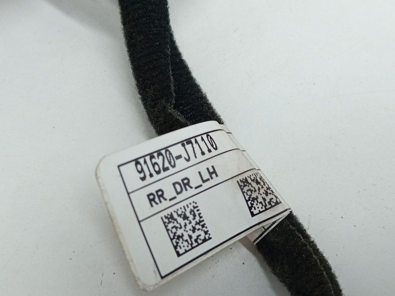 Recambio de instalacion puerta trasera izquierda para kia xceed (cd) 1.0 t-gdi referencia OEM IAM 91620J7110  