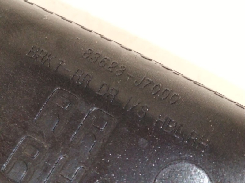 Recambio de maneta interior trasera derecha para kia xceed (cd) 1.0 t-gdi referencia OEM IAM 83623J7000  