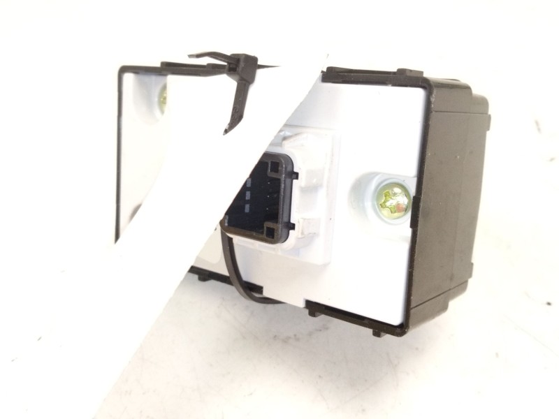 Recambio de mando elevalunas trasero izquierdo para kia xceed (cd) 1.0 t-gdi referencia OEM IAM 93580J7050  