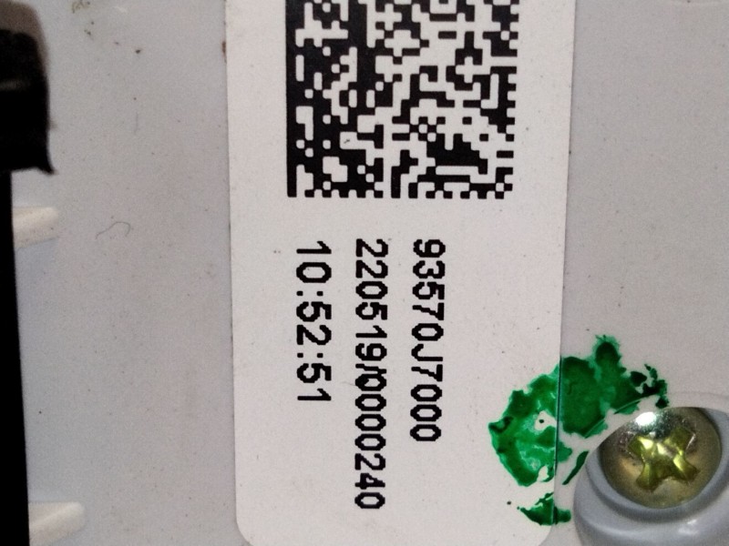 Recambio de mando elevalunas delantero izquierdo para kia xceed (cd) 1.0 t-gdi referencia OEM IAM 93570J7000  