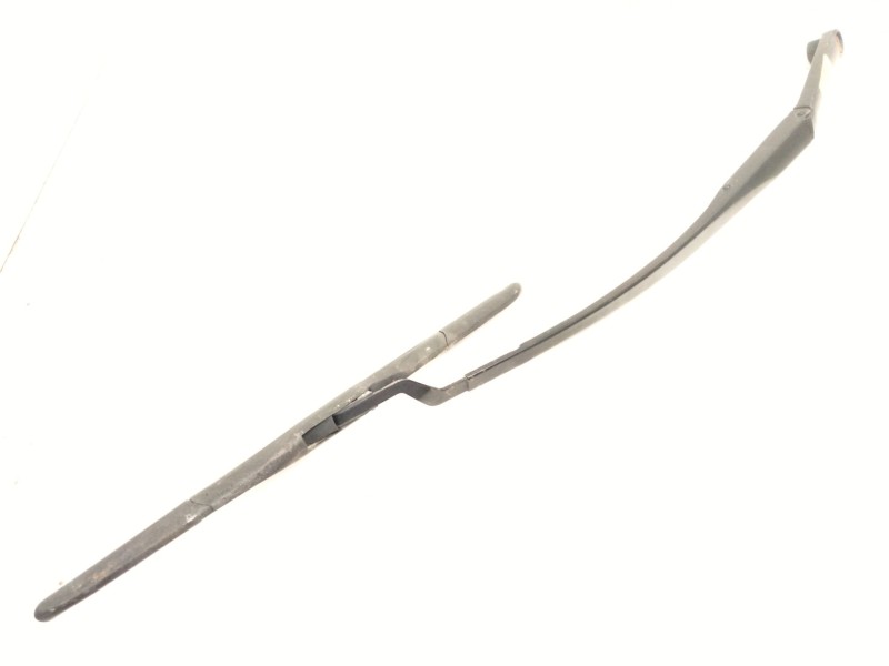 Recambio de brazo limpia delantero derecho para kia xceed (cd) 1.0 t-gdi referencia OEM IAM   