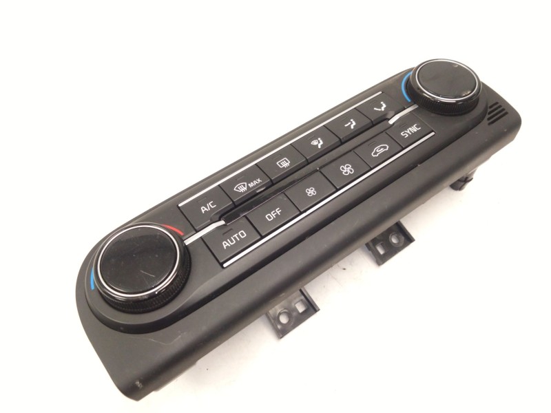 Recambio de mando calefaccion / aire acondicionado para kia xceed (cd) 1.0 t-gdi referencia OEM IAM 97250J7202  