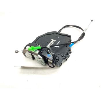 Recambio de cerradura puerta trasera derecha para toyota auris referencia OEM IAM   
