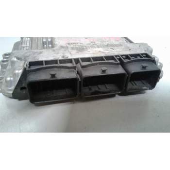 Recambio de centralita motor uce para renault master desde ´98 referencia OEM IAM 0281017065 8200935115 1039S33682