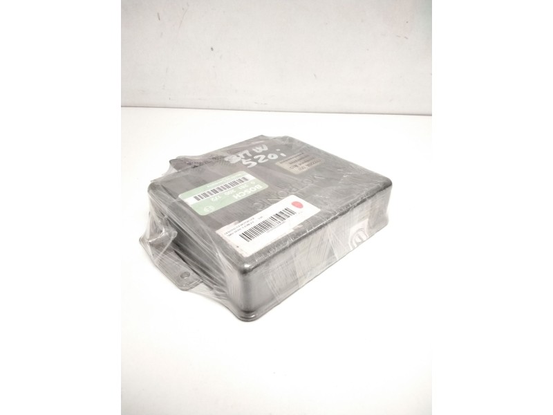 Recambio de centralita motor uce para bmw serie 5 (e28) 2.0 referencia OEM IAM 0261200172 WBAHB31070 1726104