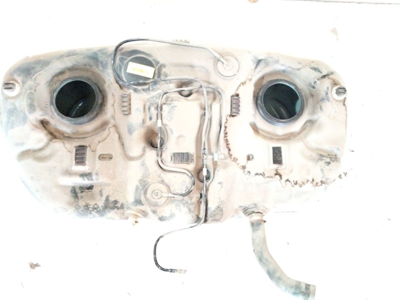 Recambio de deposito combustible para subaru xv (gt) 2.0 i awd (gt7) referencia OEM IAM 42013FL020  
