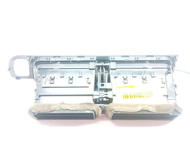 Recambio de aireador central para audi q5 (8rb) 2.0 tdi quattro referencia OEM IAM 8R1820951G  