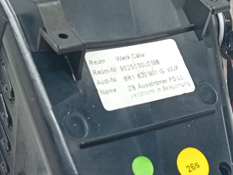 Recambio de aireador izquierdo para audi q5 (8rb) 2.0 tdi quattro referencia OEM IAM 8R1820901G  