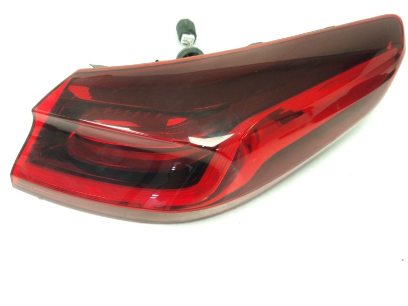 Recambio de piloto trasero derecho para kia xceed (cd) 1.0 t-gdi referencia OEM IAM   