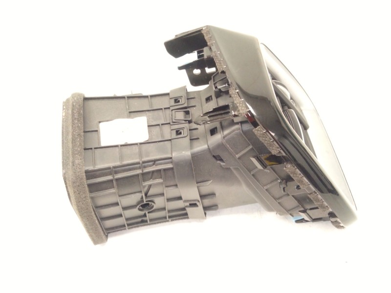 Recambio de aireador derecho para kia xceed (cd) 1.0 t-gdi referencia OEM IAM 97490J7000  