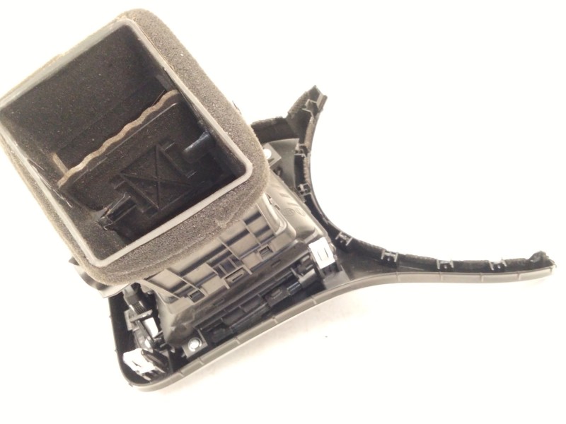 Recambio de aireador izquierdo para kia xceed (cd) 1.0 t-gdi referencia OEM IAM 97480J7AA0  