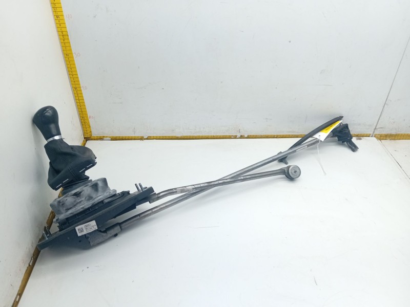 Recambio de palanca cambio para audi q5 (8rb) 2.0 tdi quattro referencia OEM IAM 8R0711025B  