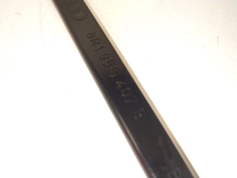 Recambio de brazo limpia delantero izquierdo para audi q5 (8rb) 2.0 tdi quattro referencia OEM IAM 8R1955407  