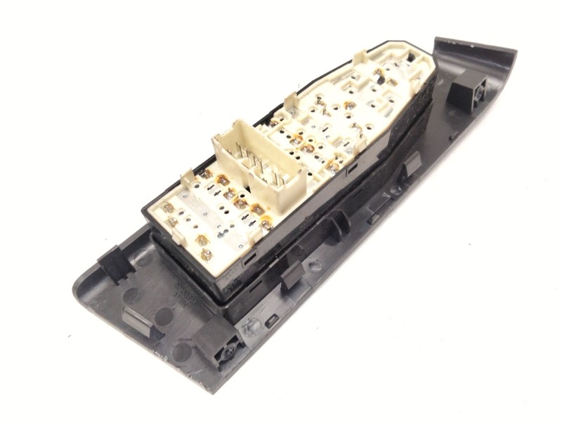 Recambio de mando elevalunas delantero izquierdo para chevrolet aveo / kalos hatchback (t200) 1.4 16v referencia OEM IAM   