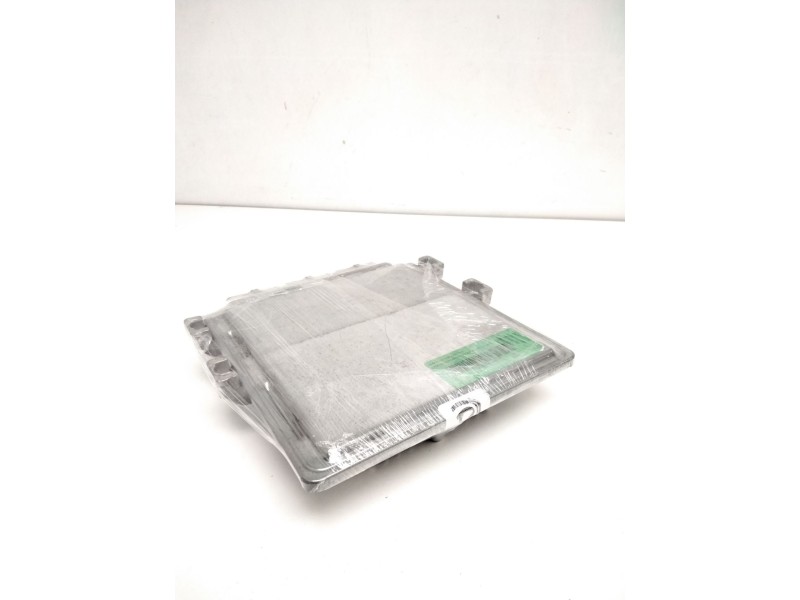 Recambio de centralita motor uce para land rover range rover sport v6 td hse referencia OEM IAM 5WS40061FT 856500574 NNN500560