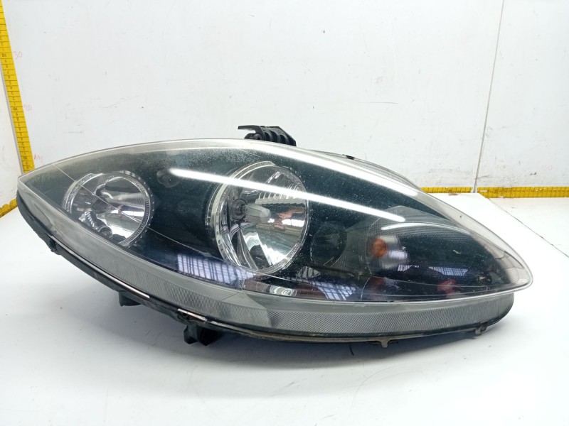 Recambio de faro derecho para seat altea (5p1) 1.9 tdi referencia OEM IAM 5P1941006A  