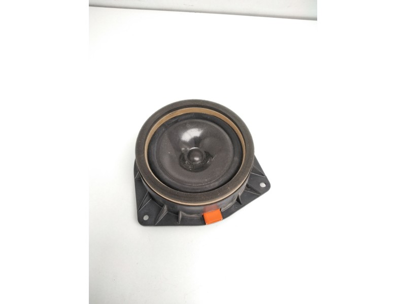 Recambio de altavoz para lexus rx300 (mcu15) luxury referencia OEM IAM 8616048050  TRASERO DERECHO