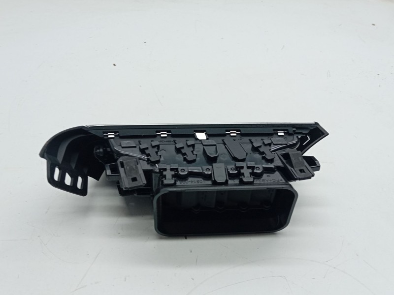 Recambio de aireador derecho para renault clio v (b7_) 1.5 blue dci 100 (b7ad) referencia OEM IAM 687608207R  