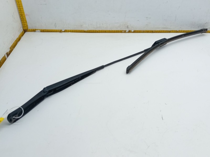 Recambio de brazo limpia delantero derecho para land rover range rover velar (l560) 2.0 d240 sd4 4x4 referencia OEM IAM W0000621