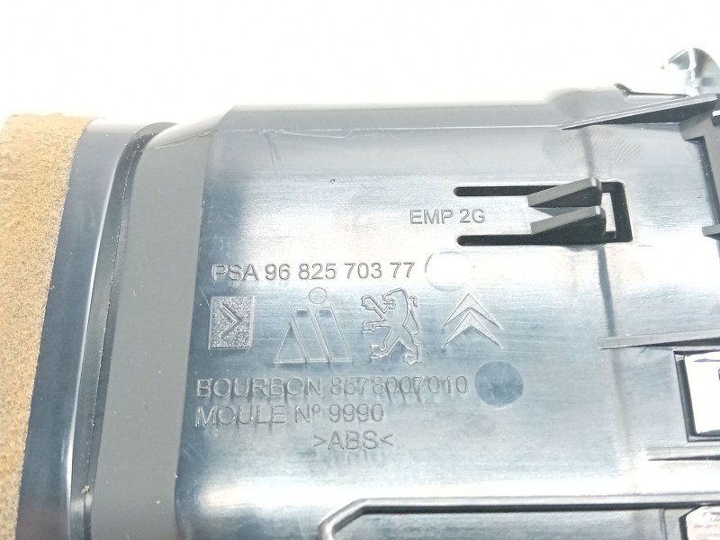 Recambio de aireador central derecho para citroën c3 picasso (sh_) 1.6 hdi 110 referencia OEM IAM 9682570377  