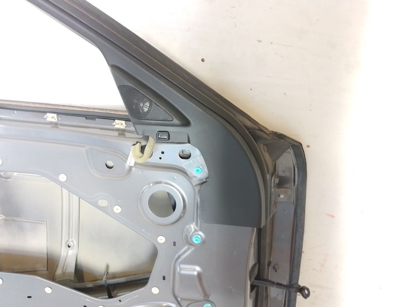 Recambio de puerta delantera izquierda para land rover range rover velar (l560) 2.0 d240 sd4 4x4 referencia OEM IAM   