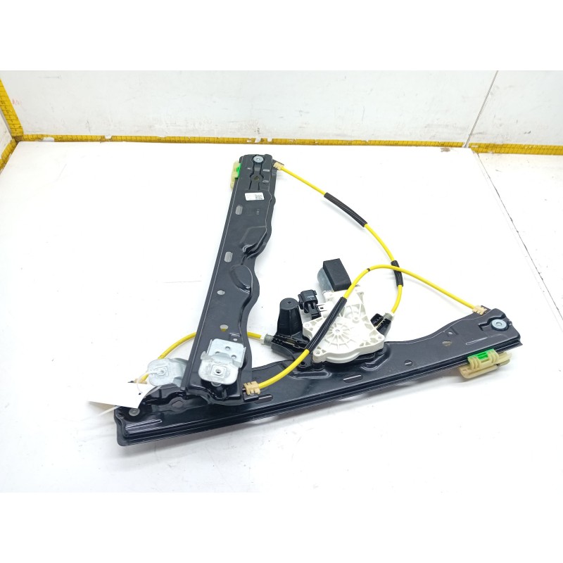 Recambio de elevalunas delantero izquierdo para land rover range rover velar (l560) 2.0 d240 sd4 4x4 referencia OEM IAM J8A22320